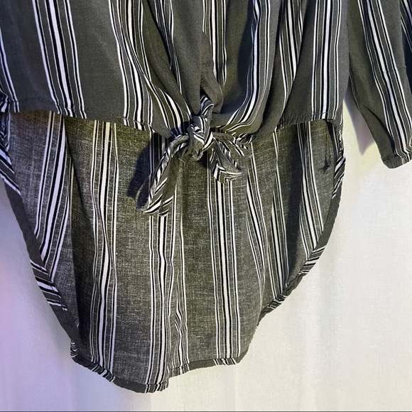 029 GREEN STRIPED OFF-SHOULDER BLOUSE -  MEDIUM - Picture 4 of 7